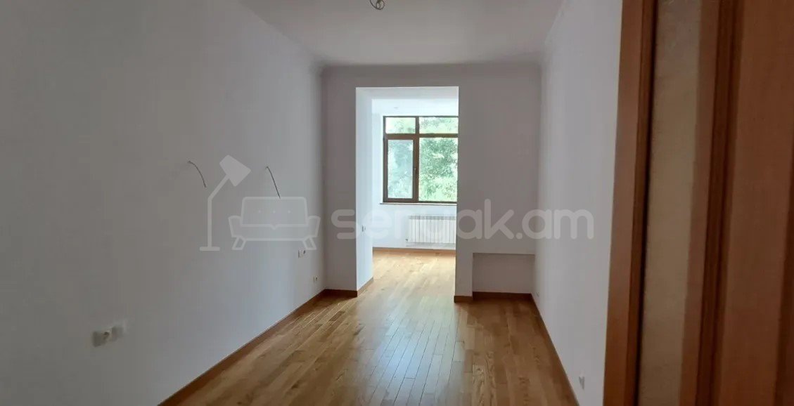 3 Սենյականոց Բնակարան Քարե Շենքում, 90քմ, 2/5 հարկ, Կապիտալ Վերանորոգված