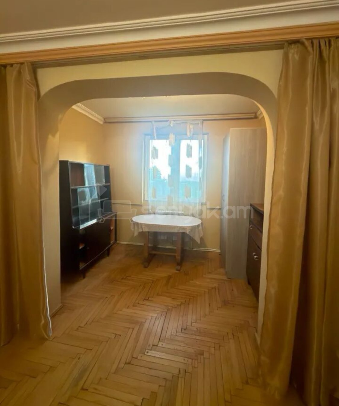 2 Սենյականոց Բնակարան, 50քմ, 3/5 հարկ, Նորմալ Վիճակում, Կահավորված, Արևկող