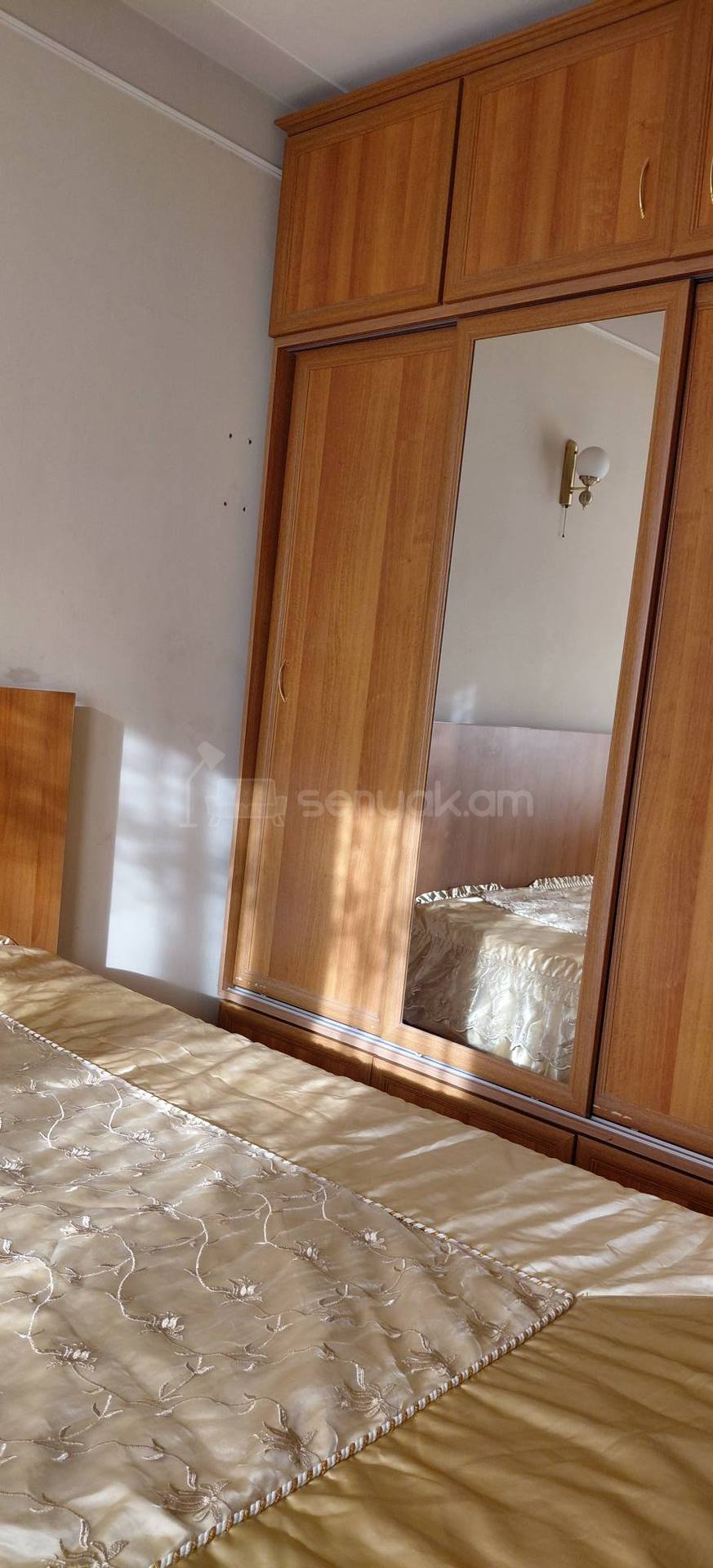 3 Սենյականոց Բնակարան Քարե Շենքում, 80քմ, 4/5 հարկ, Կապիտալ Վերանորոգված