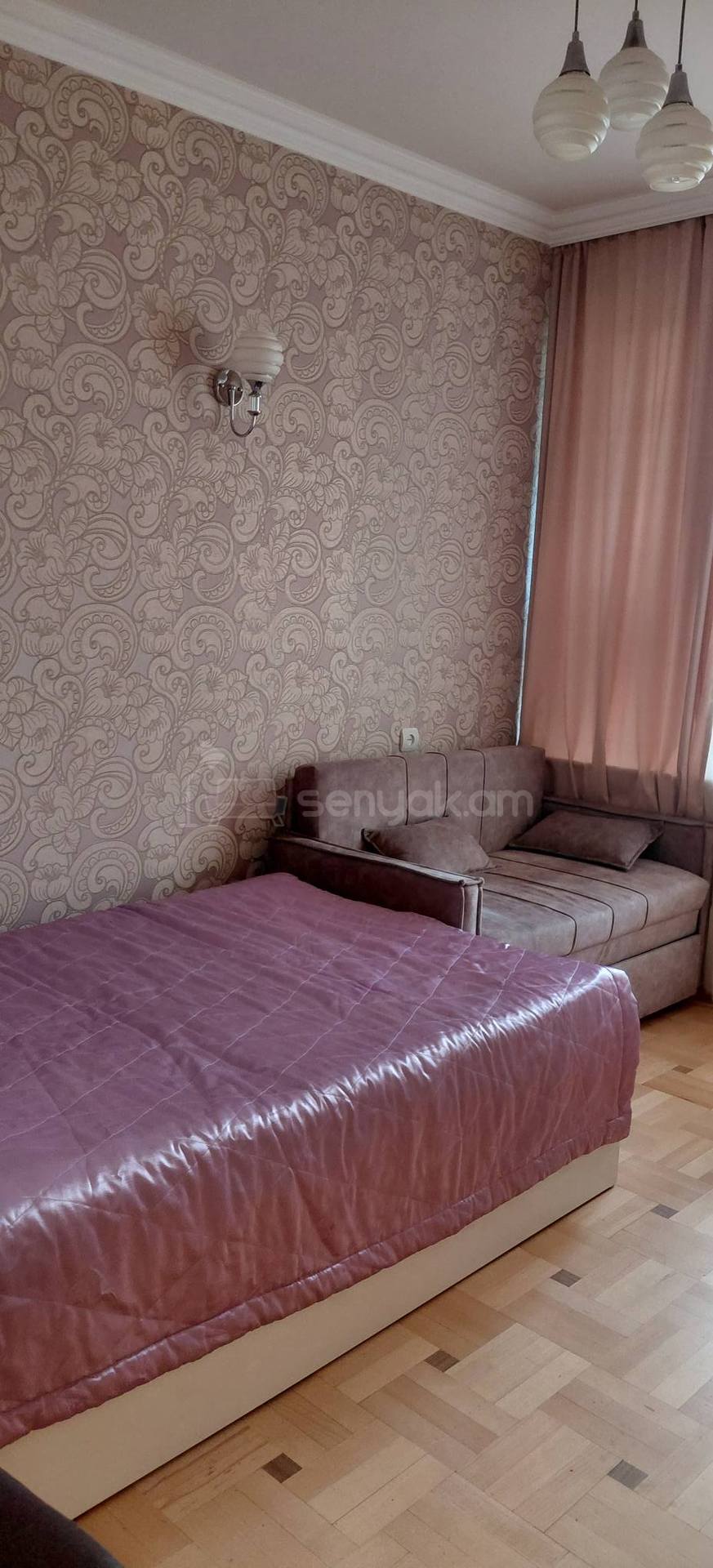 3 Սենյականոց Բնակարան Քարե Շենքում, 80քմ, 4/5 հարկ, Կապիտալ Վերանորոգված