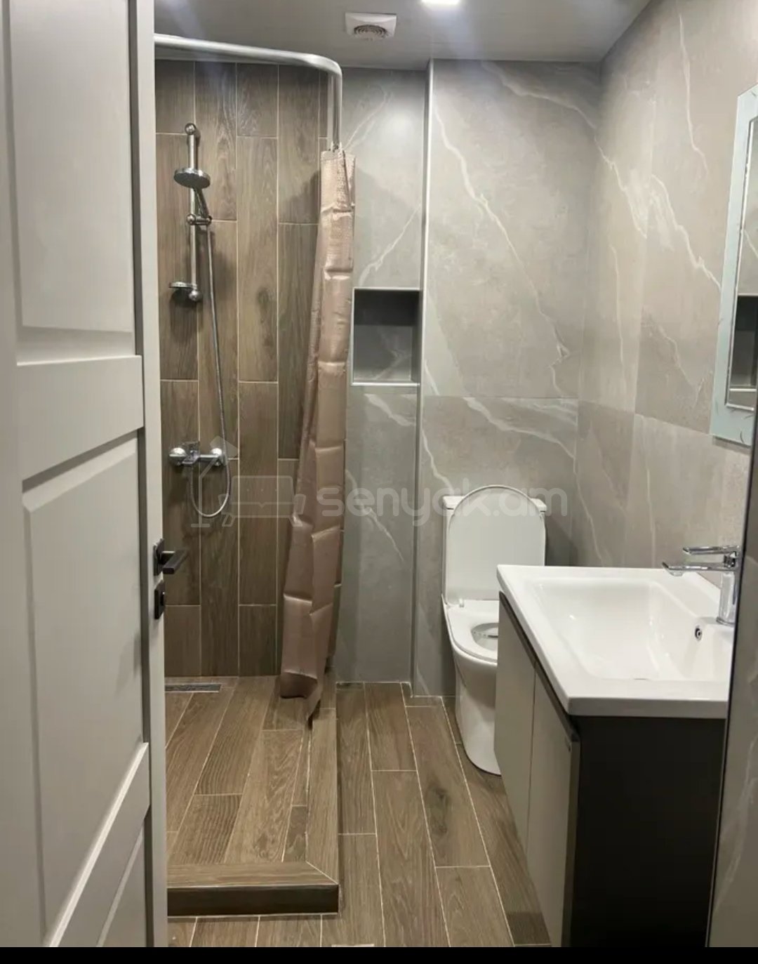1 Սենյականոց Բնակարան Նորակառույցում, 39քմ, 3/4 հարկ, Կապիտալ Վերանորոգված