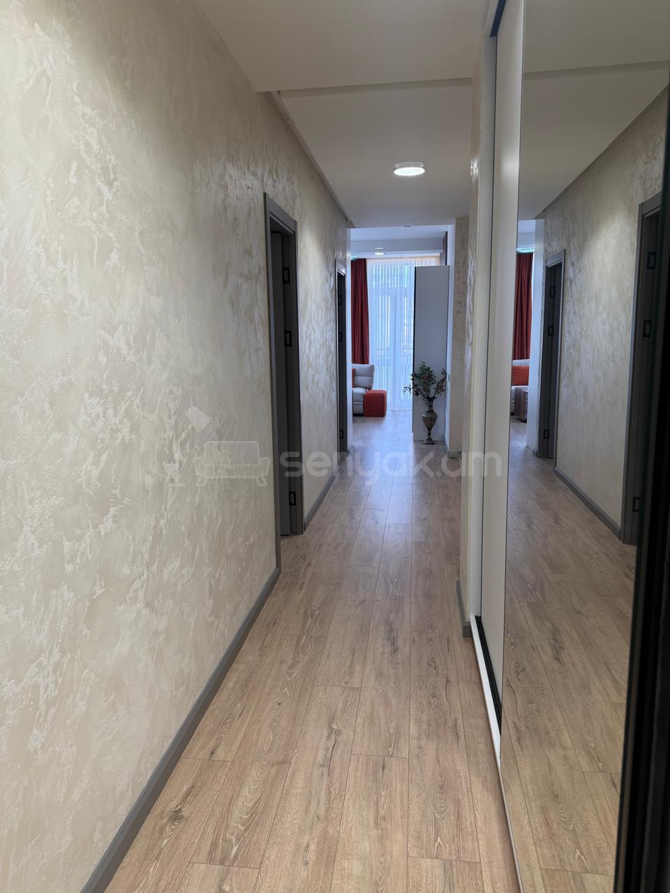2 Սենյականոց Բնակարան Նորակառույցում, 59քմ, 3/4 հարկ, Կապիտալ Վերանորոգված