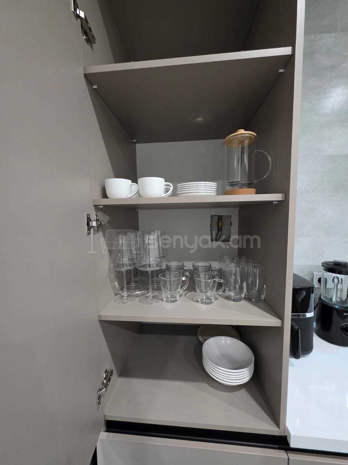 3 Սենյականոց Բնակարան Նորակառույցում, 90քմ, 8/15 հարկ, Դիզայներական Վերանորոգված, Կահավորված, Արևկող