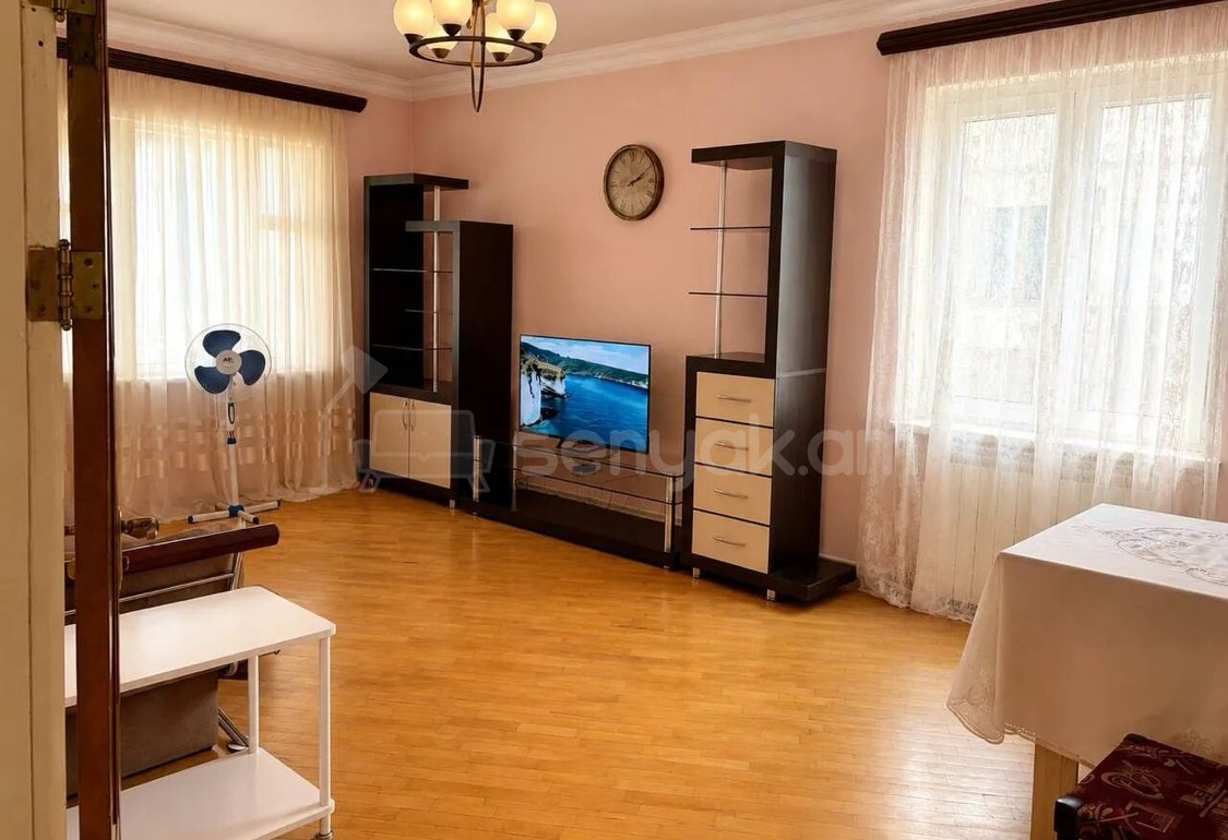 2 Սենյականոց Բնակարան, 66քմ, 7/9 հարկ, Նորմալ Վիճակում, Կահավորված, Արևկող