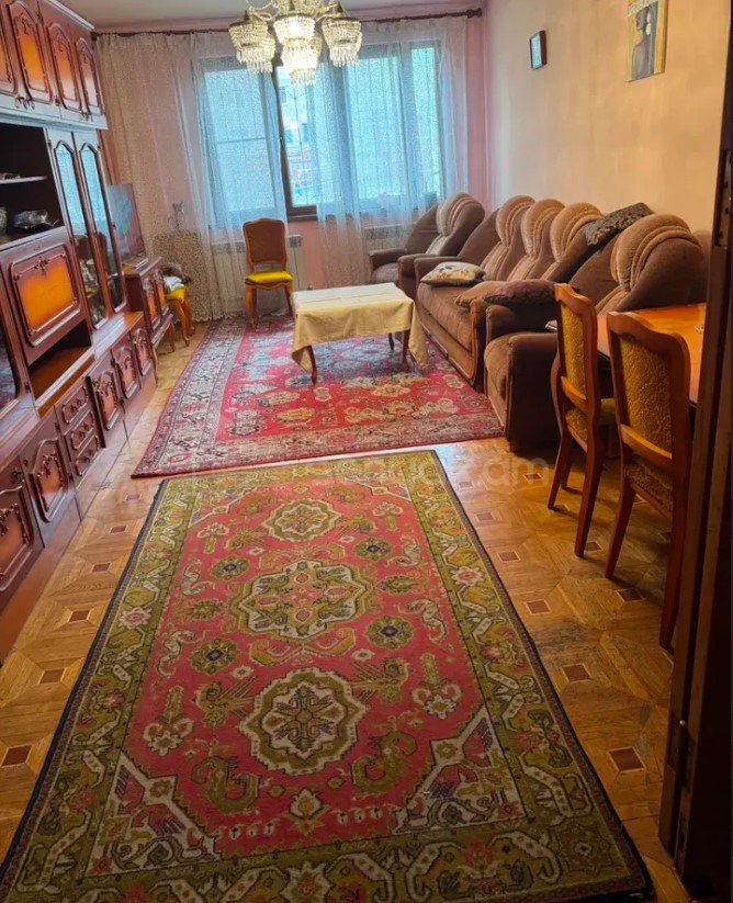 3 Սենյականոց Բնակարան Քարե Շենքում, 93քմ, 2/7 հարկ, Պետական Վիճակում