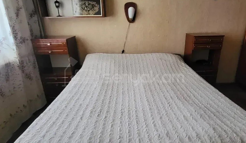 3 Սենյականոց Բնակարան Քարե Շենքում, 97քմ, 3/4 հարկ, Պետական Վիճակում