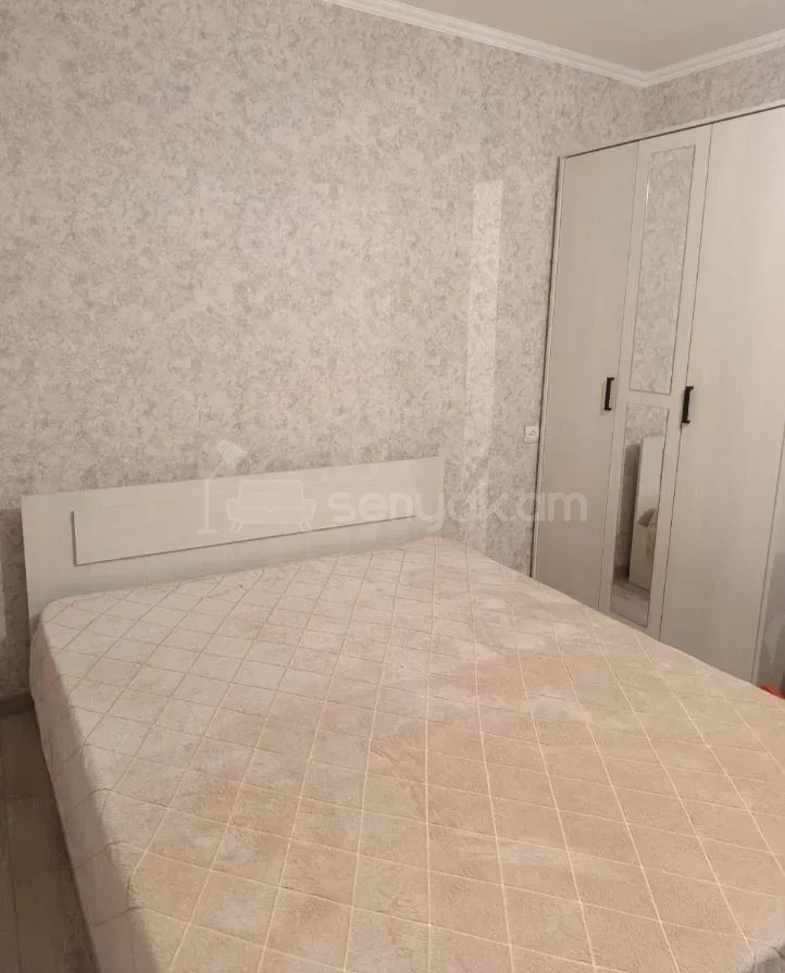 1 Սենյականոց Բնակարան Քարե Շենքում, 40քմ, 4/5 հարկ, Կապիտալ Վերանորոգված, Կահավորված