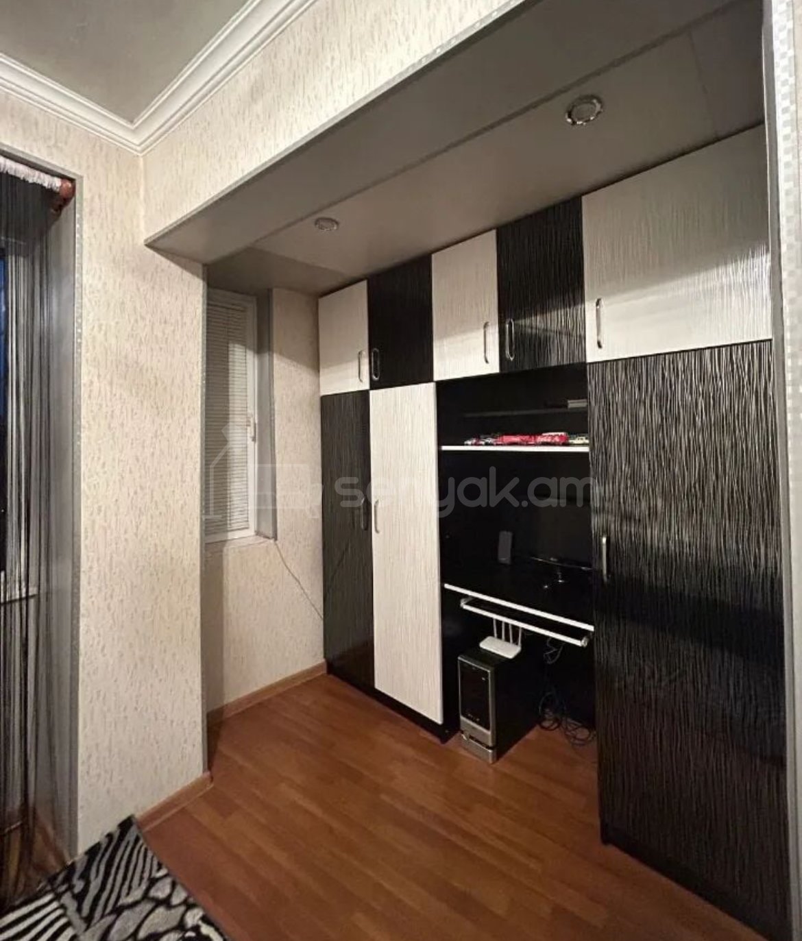 4 Սենյականոց Բնակարան, 96քմ, 1/9 հարկ, Կապիտալ Վերանորոգված