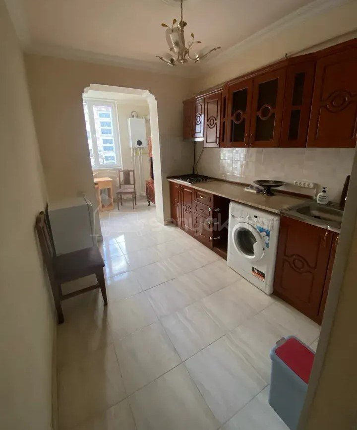 2 Սենյականոց Բնակարան Քարե Շենքում, 60քմ, 3/5 հարկ, Կապիտալ Վերանորոգված