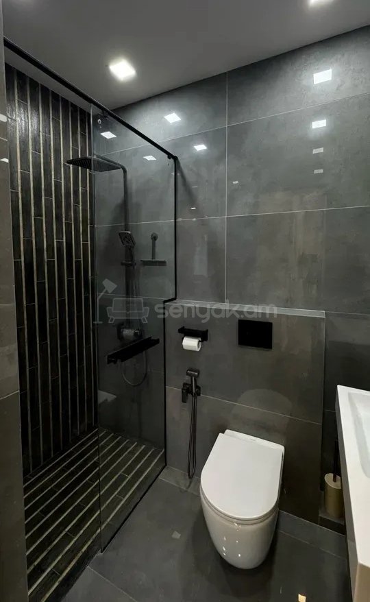 3 Սենյականոց Բնակարան Նորակառույցում, 60քմ, 3/17 հարկ, Կապիտալ Վերանորոգված