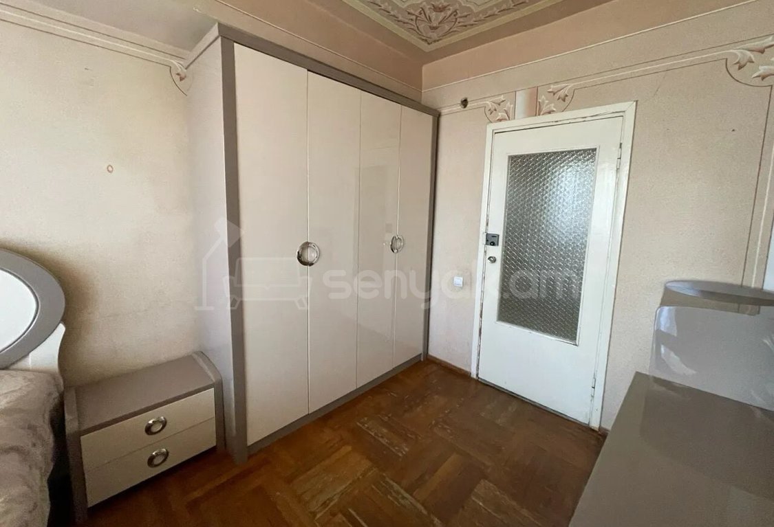 4 Սենյականոց Բնակարան, 110քմ, 13/14 հարկ, Նորմալ Վիճակում
