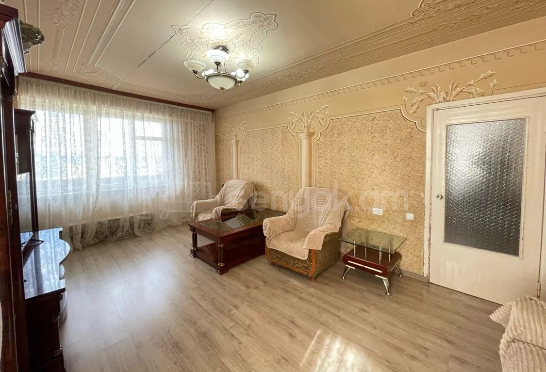 4 Սենյականոց Բնակարան, 110քմ, 13/14 հարկ, Նորմալ Վիճակում