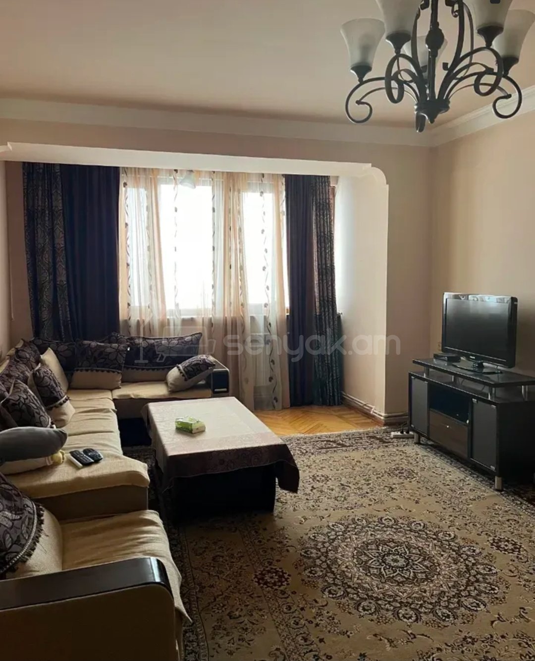 3 Սենյականոց Բնակարան, 63քմ, 7/9 հարկ, Նորմալ Վիճակում, Կահավորված, Արևկող