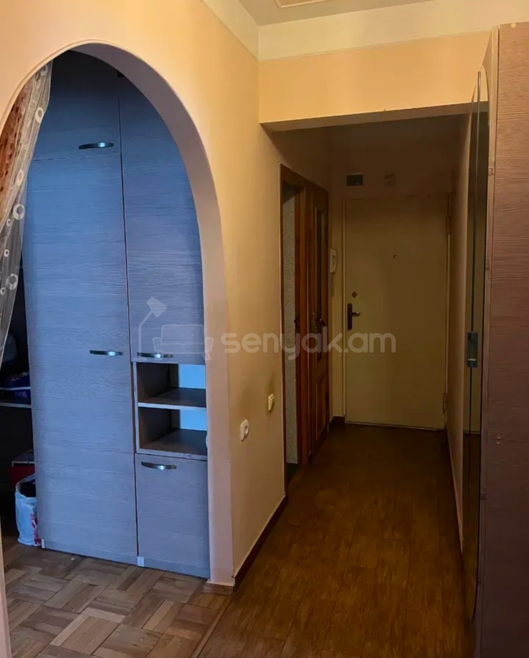 3 Սենյականոց Բնակարան, 63քմ, 7/9 հարկ, Նորմալ Վիճակում, Կահավորված, Արևկող