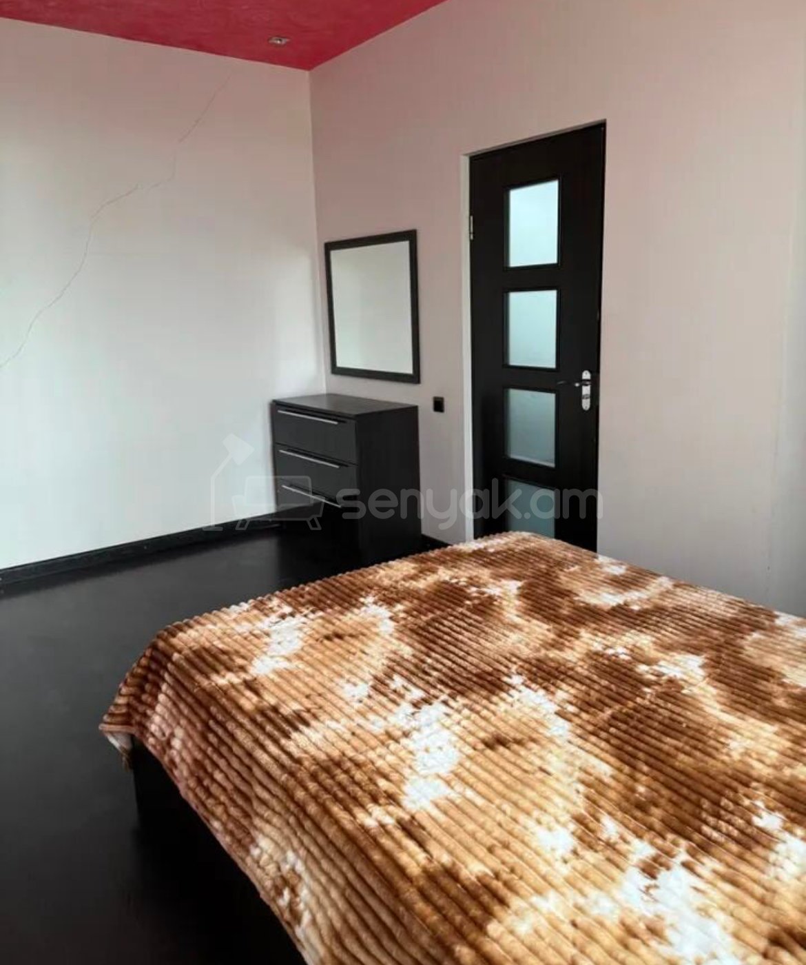 3 Սենյականոց Բնակարան Նորակառույցում, 77քմ, 7/15 հարկ, Դիզայներական Վերանորոգված, Կահավորված
