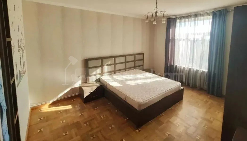 2 Սենյականոց Բնակարան Քարե Շենքում, 50քմ, 3/4 հարկ, Կապիտալ Վերանորոգված