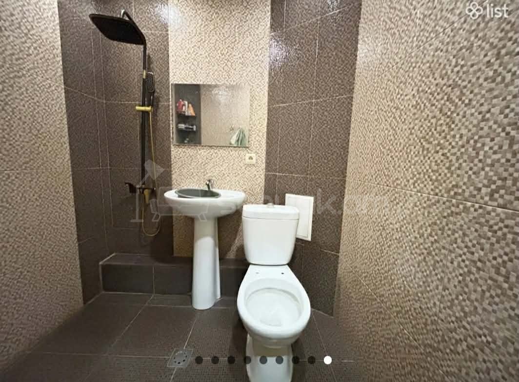 3 Սենյականոց Բնակարան Քարե Շենքում, 60քմ, 3/5 հարկ, Կապիտալ Վերանորոգված