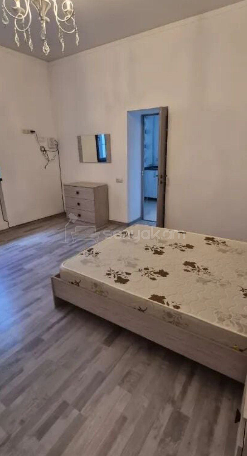 4 Սենյականոց Շքեղ Առանձնատուն, 300քմ, Կահավորված, Ավտոտնակով