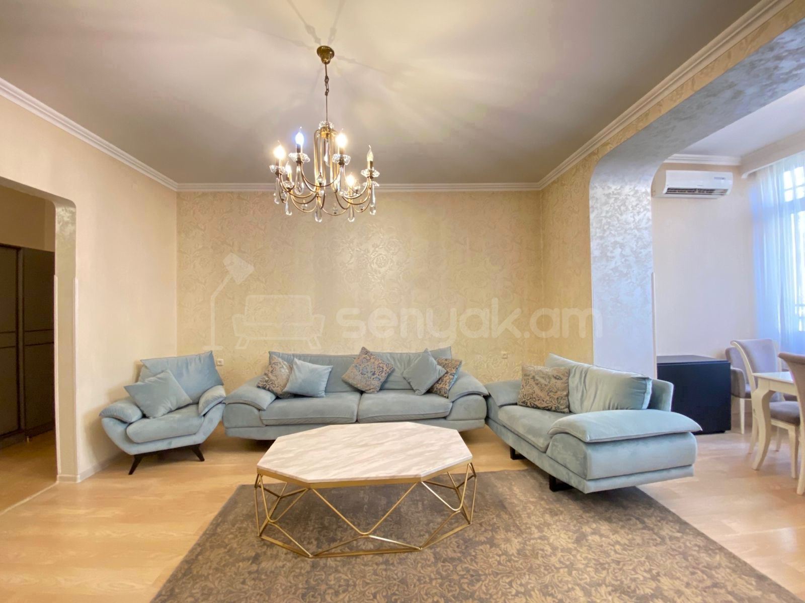 2 Սենյականոց Բնակարան Քարե Շենքում, 120քմ, 5/5 հարկ, Դիզայներական Վերանորոգված, Կահավորված, Արևկող