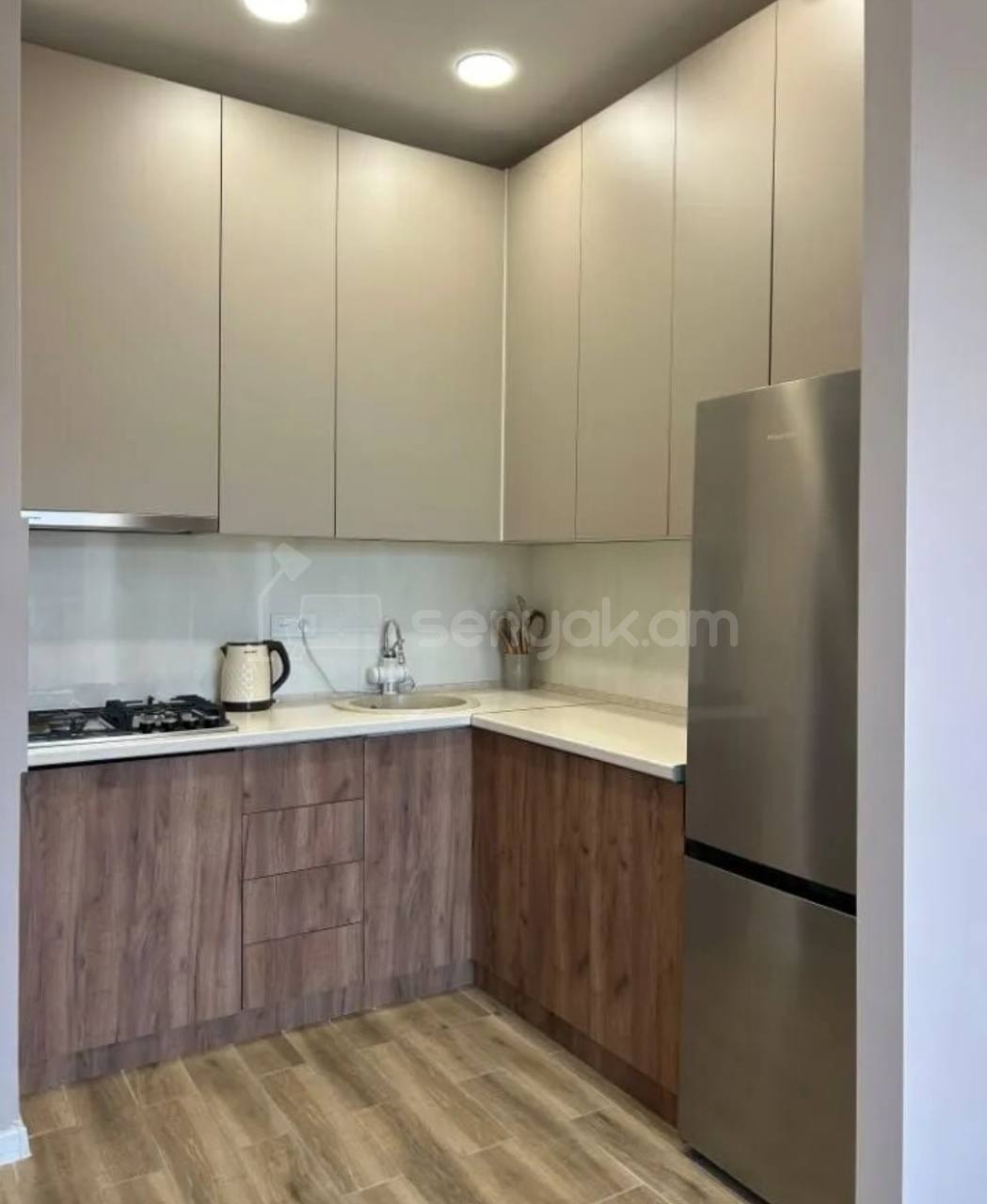 2 Սենյականոց Բնակարան, 41քմ, 5/7 հարկ, Կապիտալ Վերանորոգված