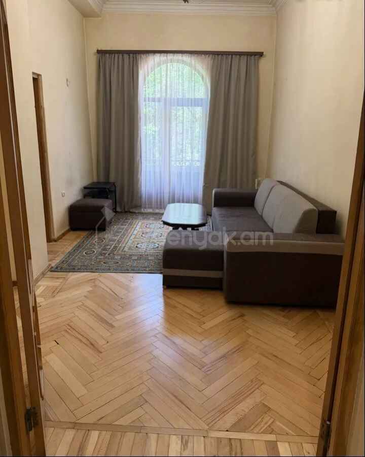 2 Սենյականոց Բնակարան Քարե Շենքում, 60քմ, 2/4 հարկ, Կապիտալ Վերանորոգված, Կահավորված