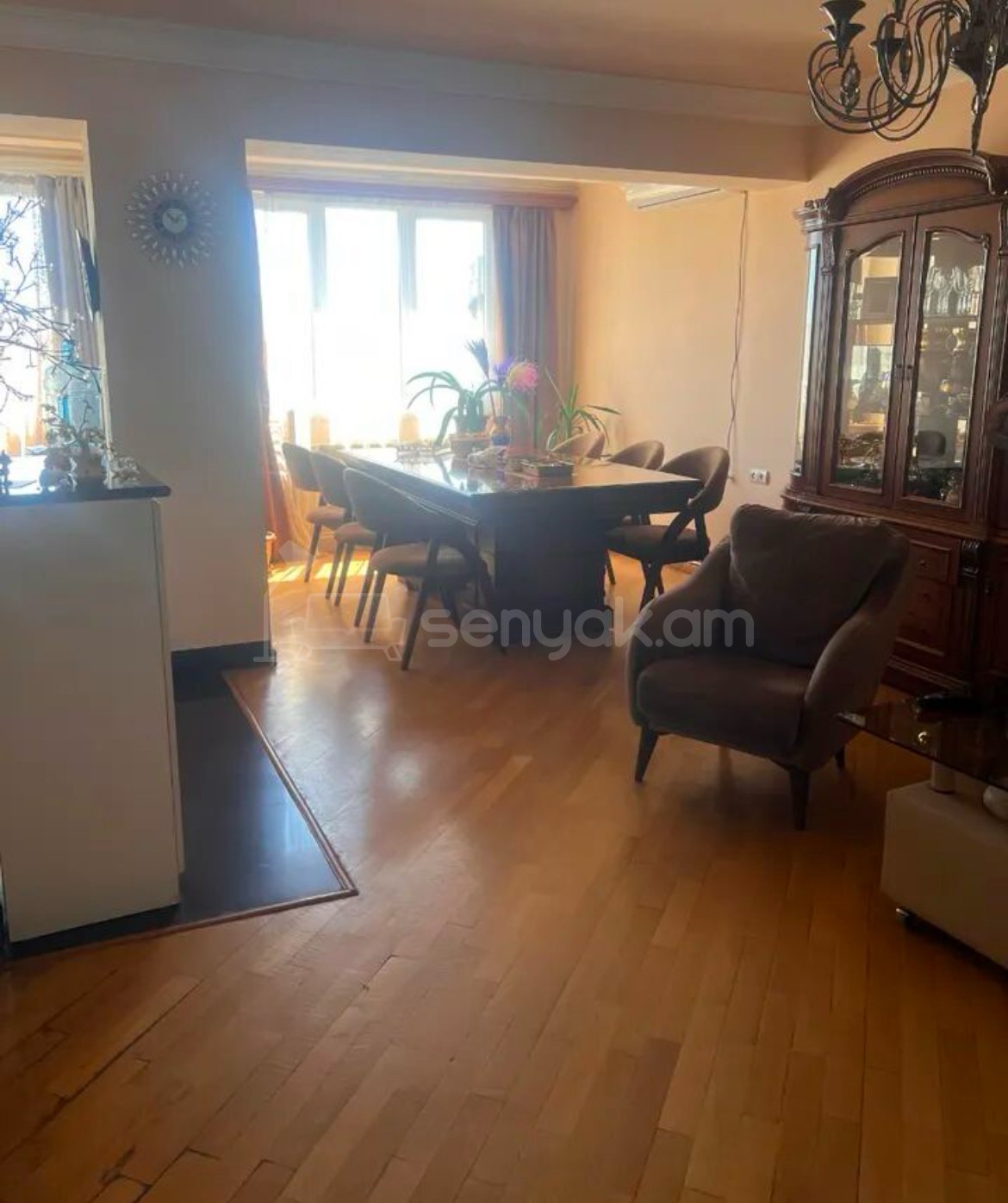 3 Սենյականոց Բնակարան Քարե Շենքում, 80քմ, 4/5 հարկ, Կապիտալ Վերանորոգված