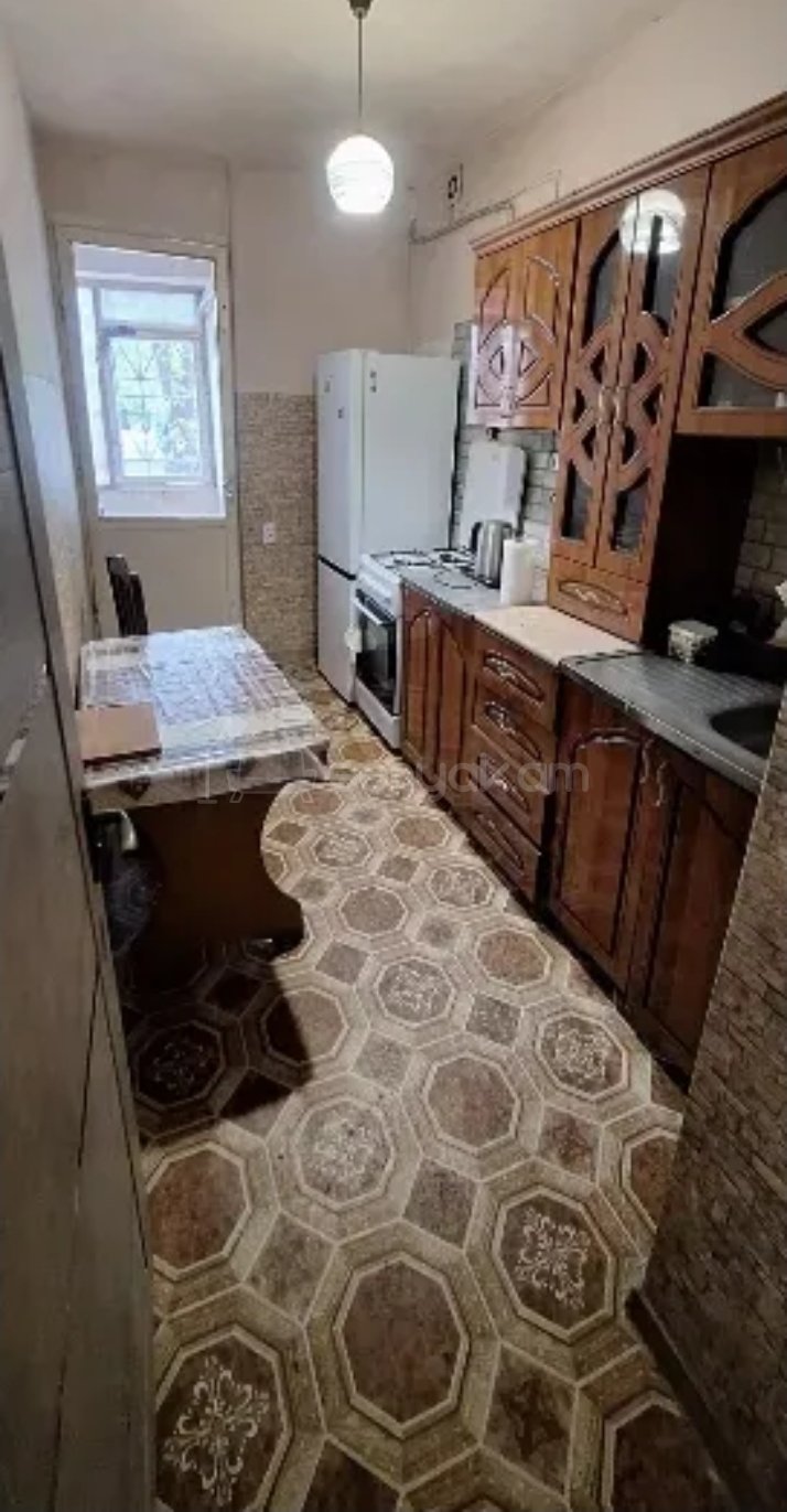 3 Սենյականոց Բնակարան, 77քմ, 1/9 հարկ, Նորմալ Վիճակում