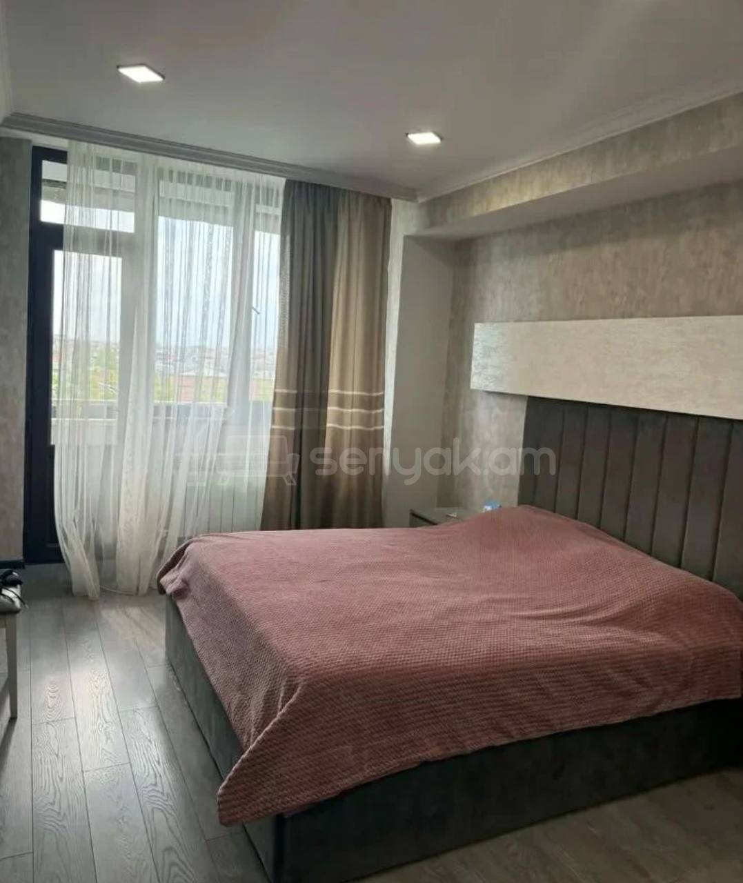 3 Սենյականոց Բնակարան, 95քմ, 5/9 հարկ, Կապիտալ Վերանորոգված
