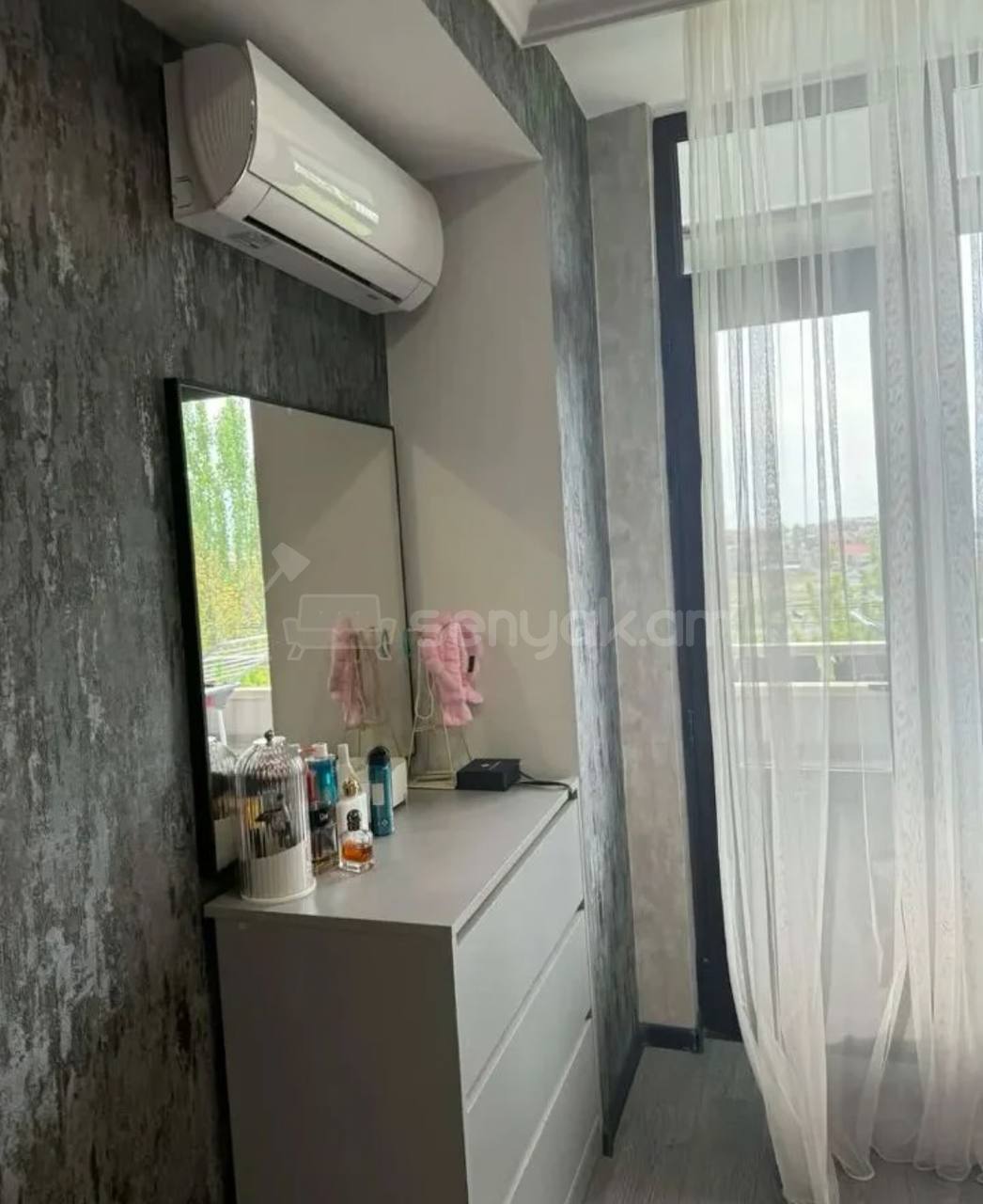 3 Սենյականոց Բնակարան, 95քմ, 5/9 հարկ, Կապիտալ Վերանորոգված