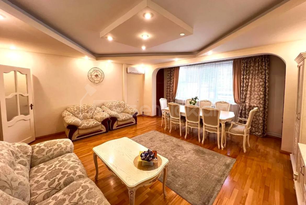 3 Սենյականոց Բնակարան, 75քմ, 2/9 հարկ, Կապիտալ Վերանորոգված, Կահավորված