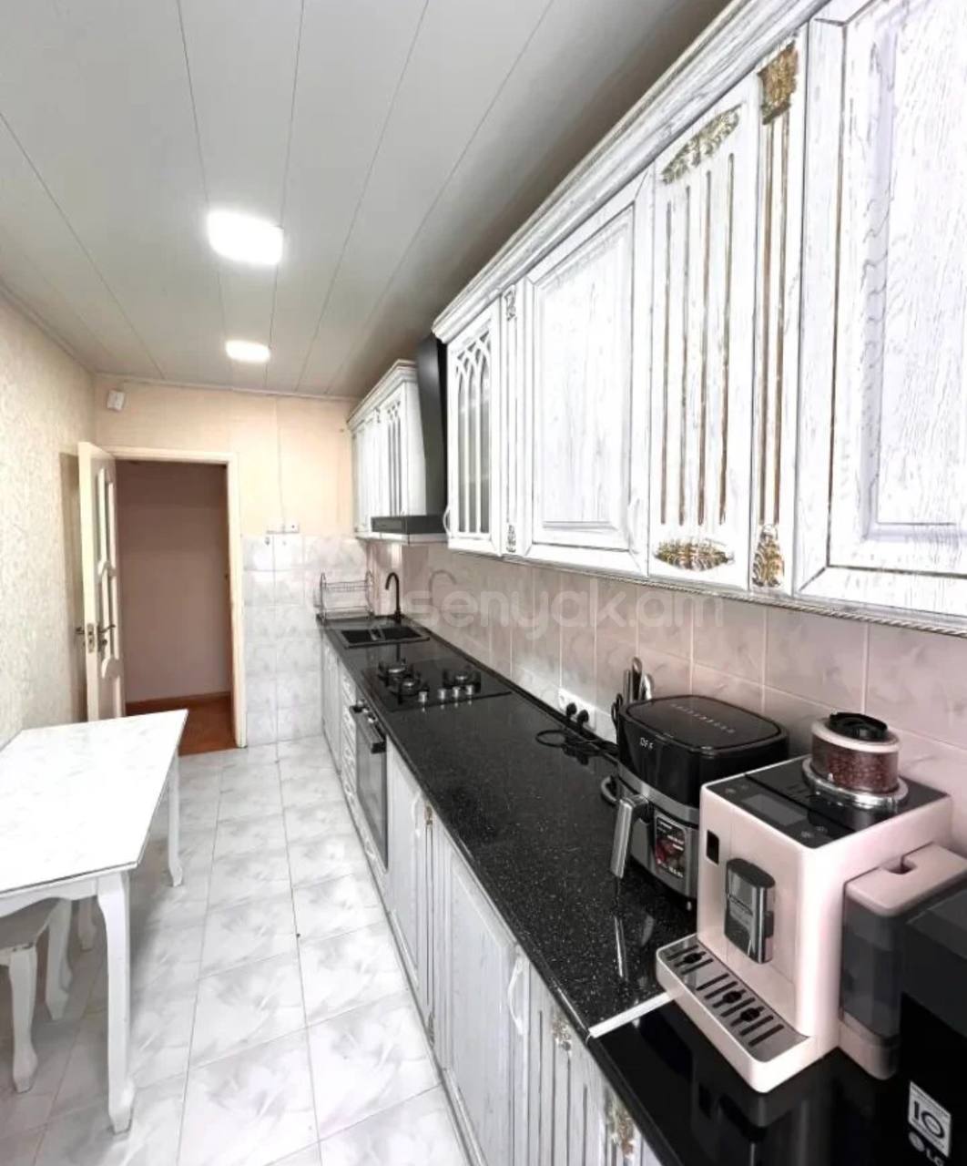 3 Սենյականոց Բնակարան, 75քմ, 2/9 հարկ, Կապիտալ Վերանորոգված, Կահավորված