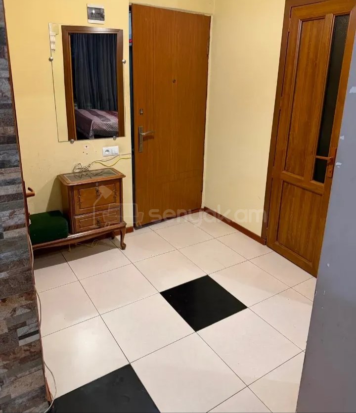 2 Սենյականոց Բնակարան Քարե Շենքում, 56քմ, 5/9 հարկ, Նորմալ Վիճակում, Կահավորված