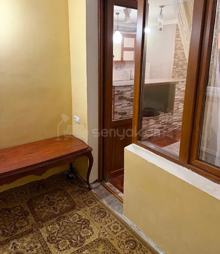 2 Սենյականոց Բնակարան Քարե Շենքում, 56քմ, 5/9 հարկ, Նորմալ Վիճակում, Կահավորված
