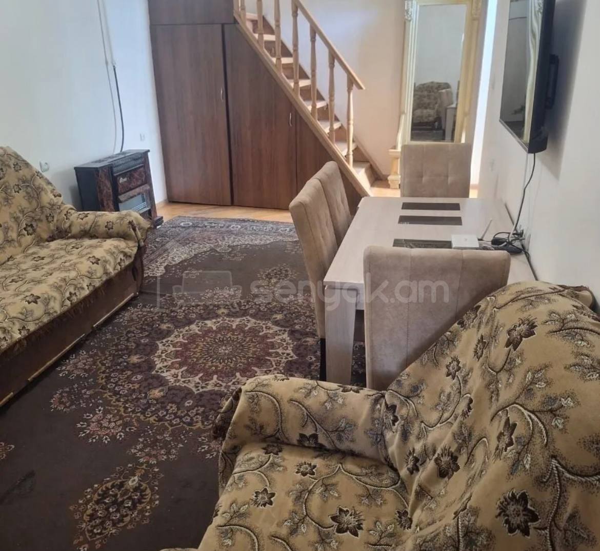 3 Սենյականոց Սեփական Տուն, 105քմ, Կոսմետիկ Վերանորոգված, Կահավորված