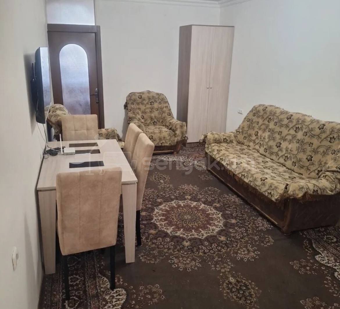 3 Սենյականոց Սեփական Տուն, 105քմ, Կոսմետիկ Վերանորոգված, Կահավորված