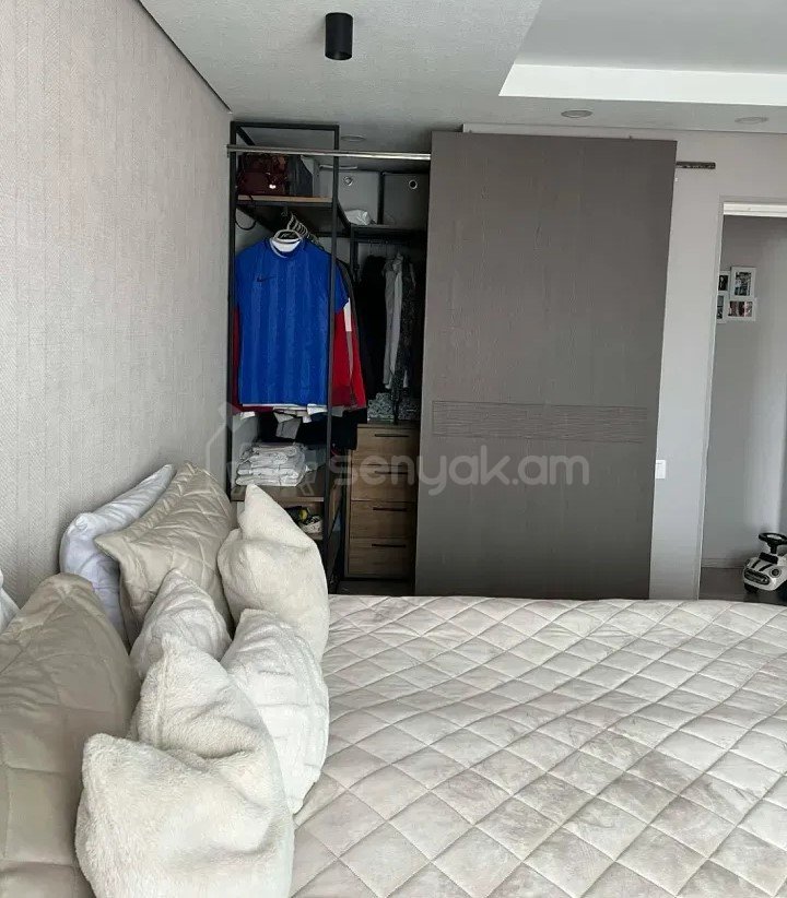 3 Սենյականոց Բնակարան, 74քմ, 3/5 հարկ, Դիզայներական Վերանորոգված