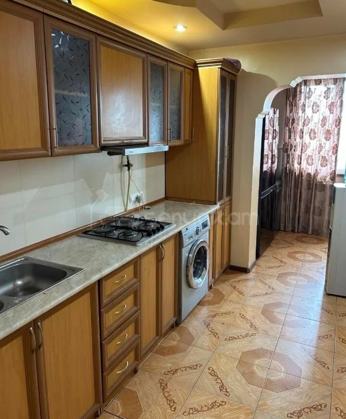 4 Սենյականոց Բնակարան, 105քմ, 7/9 հարկ, Կապիտալ Վերանորոգված, Կահավորված