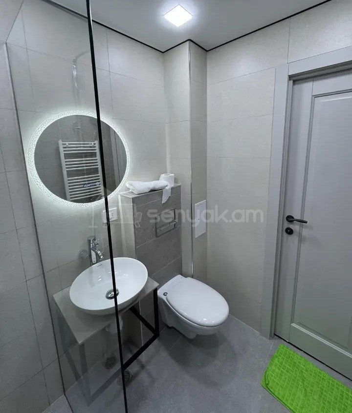 2 Սենյականոց Բնակարան, 41քմ, 9/10 հարկ, Կապիտալ Վերանորոգված