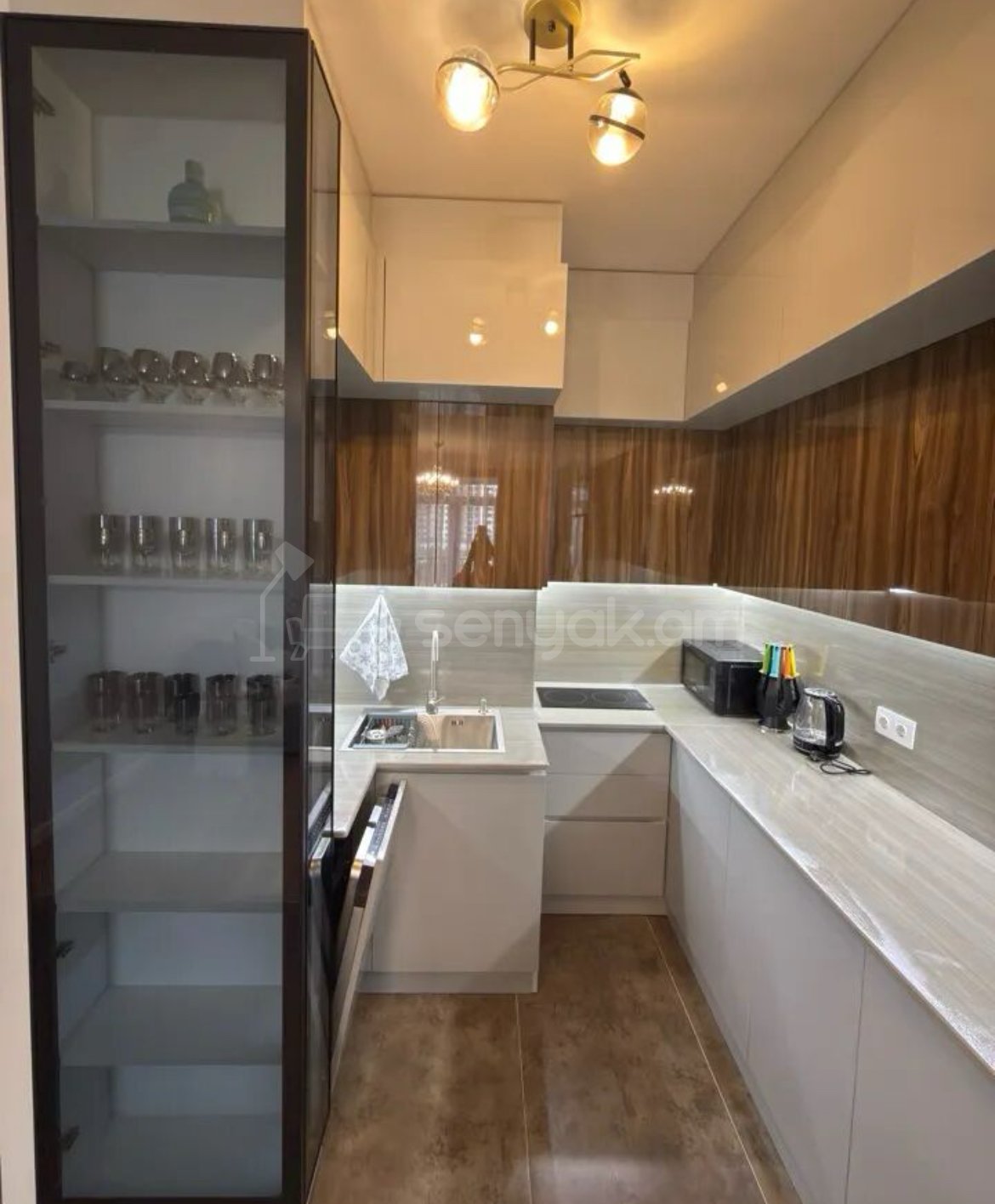 2 Սենյականոց Բնակարան Նորակառույցում, 59քմ, 9/13 հարկ, Կապիտալ Վերանորոգված, Կահավորված
