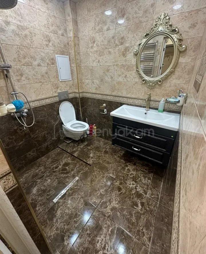 2 Սենյականոց Բնակարան Քարե Շենքում, 46քմ, 3/5 հարկ, Կապիտալ Վերանորոգված