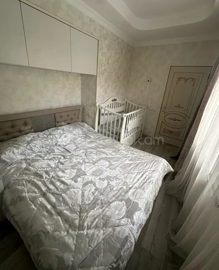 2 Սենյականոց Բնակարան Քարե Շենքում, 46քմ, 3/5 հարկ, Կապիտալ Վերանորոգված