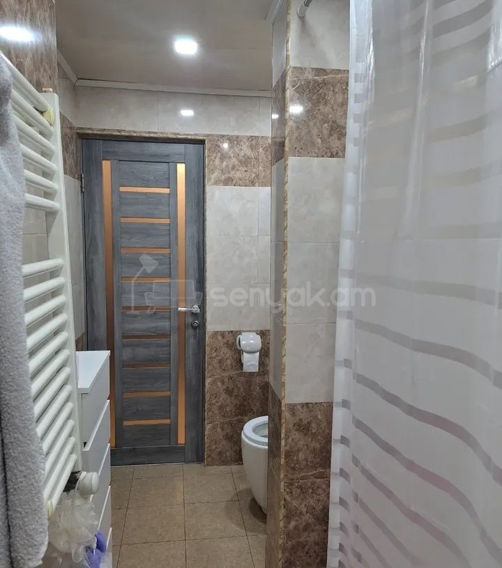 2 Սենյականոց Բնակարան, 56քմ, 3/9 հարկ, Նորմալ Վիճակում
