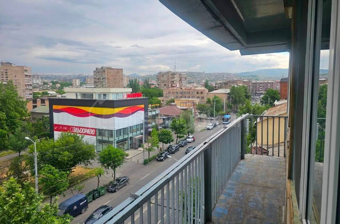 3 Սենյականոց Բնակարան, 100քմ, 6/10 հարկ, Կապիտալ Վերանորոգված, Կահավորված