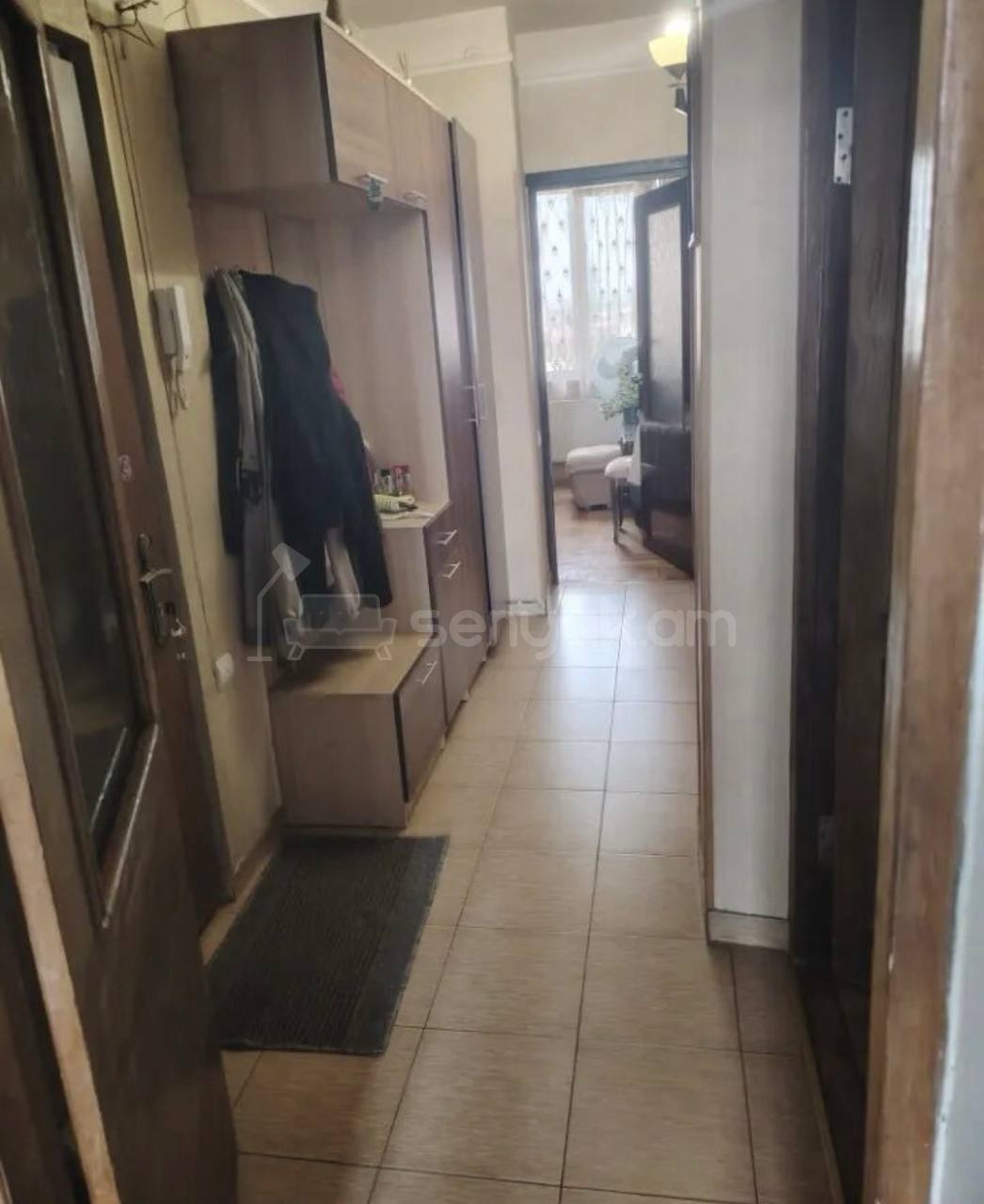 4 Սենյականոց Բնակարան, 94քմ, 5/9 հարկ, Նորմալ Վիճակում