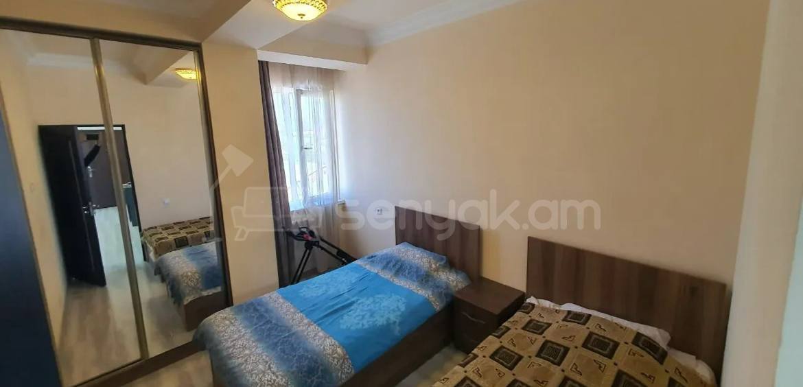 3 Սենյականոց Բնակարան Քարե Շենքում, 60քմ, 3/5 հարկ, Կապիտալ Վերանորոգված, Կահավորված