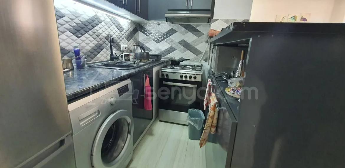 3 Սենյականոց Բնակարան Քարե Շենքում, 60քմ, 3/5 հարկ, Կապիտալ Վերանորոգված, Կահավորված