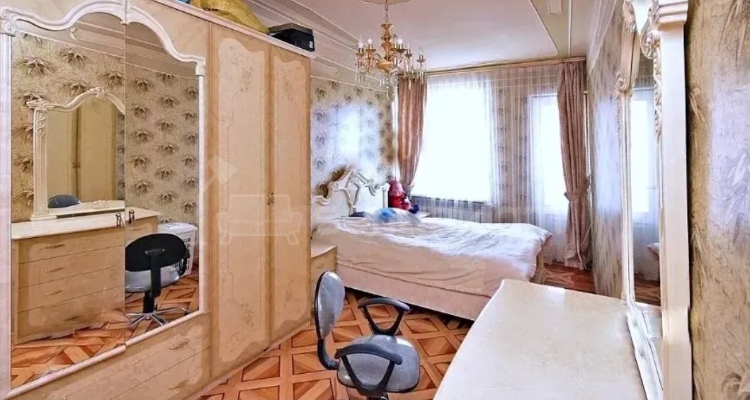 4 Սենյականոց Բնակարան Քարե Շենքում, 100քմ, 5/5 հարկ, Կապիտալ Վերանորոգված, Կահավորված, Արևկող