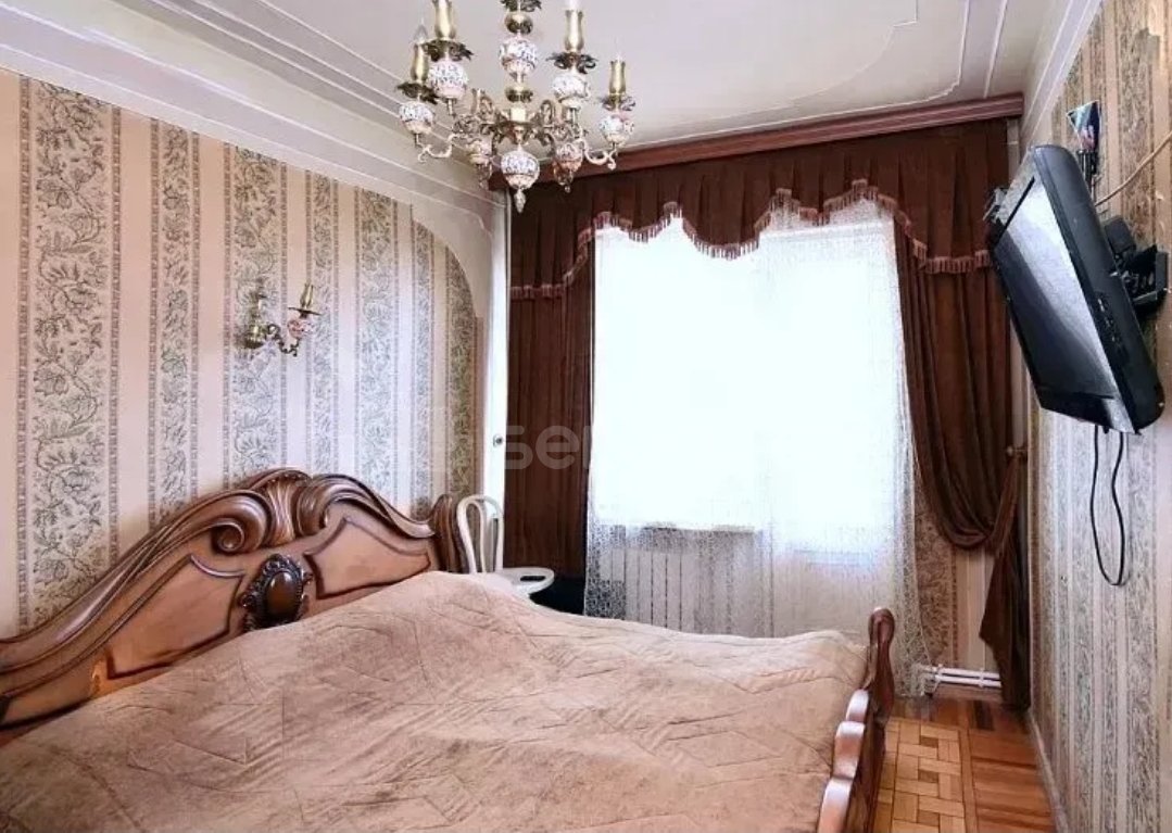 4 Սենյականոց Բնակարան Քարե Շենքում, 100քմ, 5/5 հարկ, Կապիտալ Վերանորոգված, Կահավորված, Արևկող