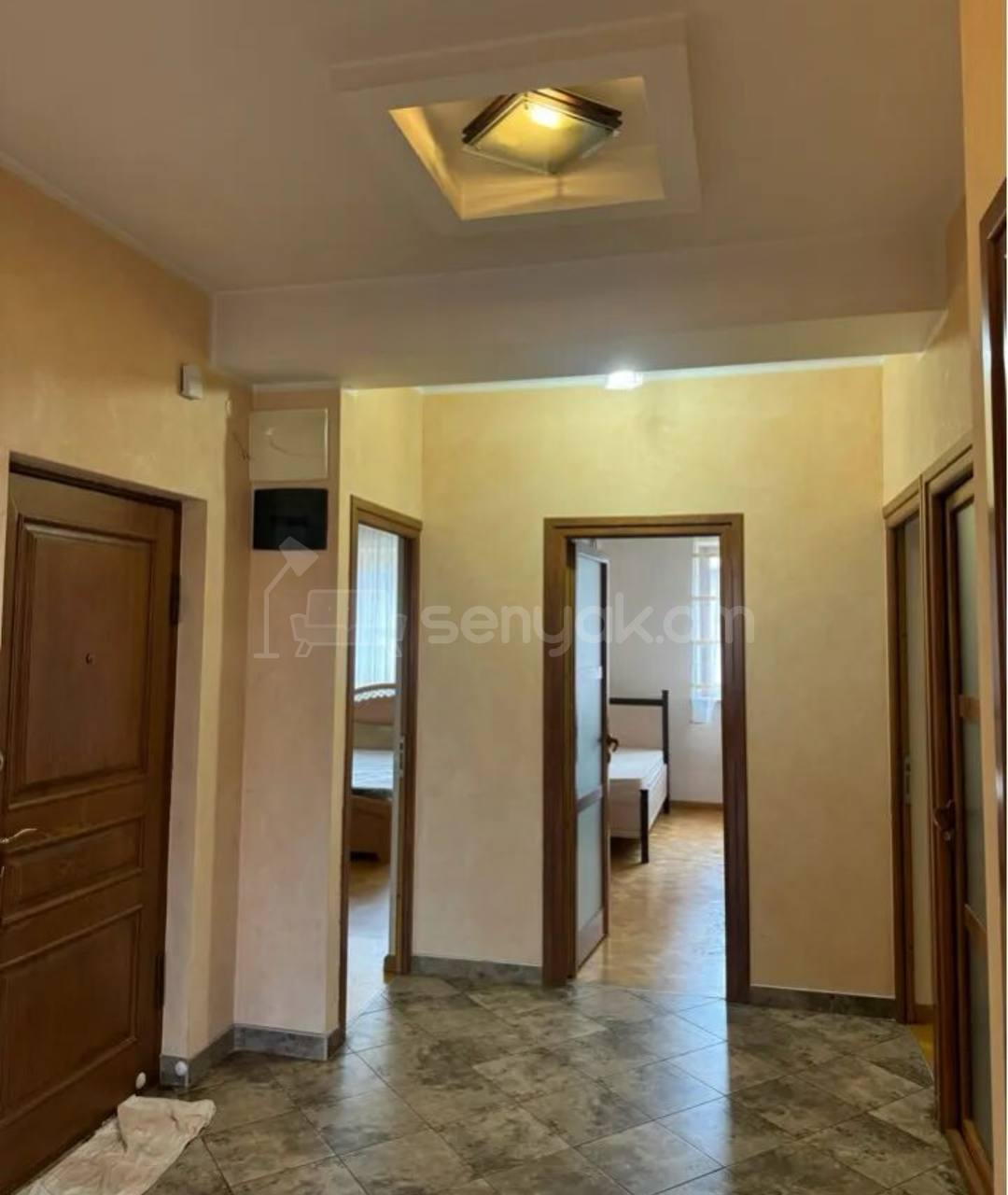 4 Սենյականոց Բնակարան Քարե Շենքում, 90քմ, 5/6 հարկ, Կապիտալ Վերանորոգված, Կահավորված