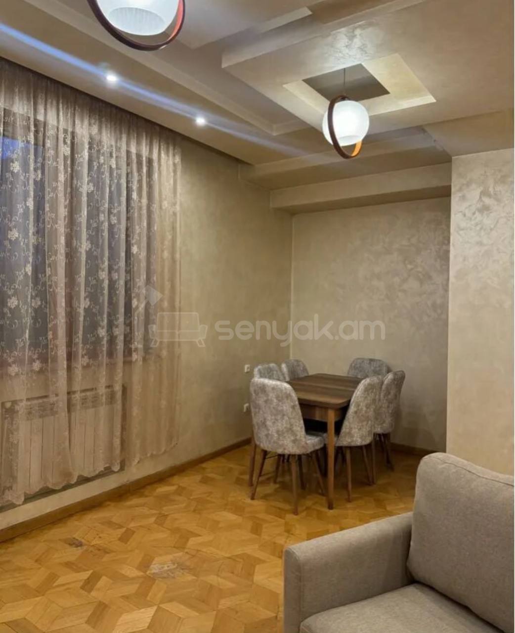 4 Սենյականոց Բնակարան Քարե Շենքում, 90քմ, 5/6 հարկ, Կապիտալ Վերանորոգված, Կահավորված